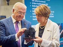 Steinmeier is one of washington township premier neighborhoods with activities and fun for everyone. Federal President Of Germany Frank Walter Steinmeier Visits Sgl Carbon In Bonn Sgl Carbon