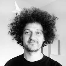 Hey guys. In games (including your games) do you like the decisions that  lead to different story developments? Or is one story line the best way to  do it?