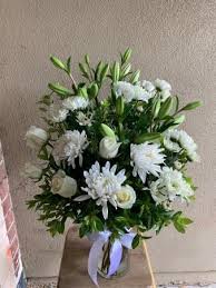 Even if you're tight on space or have a large outdoor area, we have a vast selection of all types of artificial trees. Tall White Flower Vase