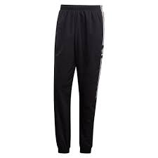 Adidas Originals Lock Up Logo Track Black Dressinn Il est alors composé d'une veste et d'un pantalon, le plus souvent en nylon, il s'imposera vite dans un coton. adidas originals lock up logo track