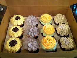 Bite Squad Las Vegas Flower Cupcakes The Yellow Leaf Cupcake Co Flower Cupcakes Yellow Leaves Food