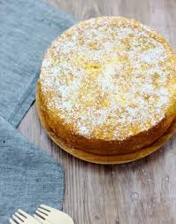 Gateau Moelleux A La Noix De Coco Recette Gateau Moelleux Gateau Noix De Coco Noix De Coco