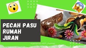 Vas bunga yang pecah bisa dilukis dengan sketsa dengan penambahan efek shadow untuk membuat lukisan. Contoh Lukisan Pasu Bunga Contoh Raffa Cute766