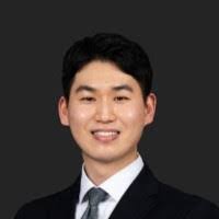 Eddy Jang's Instagram, Twitter & Facebook