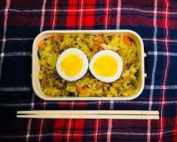お茶碗一杯分でも大満腹 カレーピラフ風弁当 やせおか弁当で 3キロ cancam jp キャンキャン カレーピラフ ダイエット レシピ 満腹