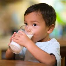 Jeden tag 2x kuhmilch zum trinken ist aber generell zu viel. Laktoseintoleranz Wenn Die Milch Bauchschmerzen Macht Eltern De