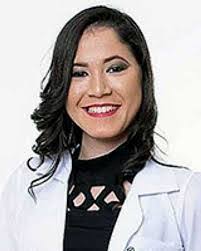 Aline Queiroz's Instagram, Twitter & Facebook