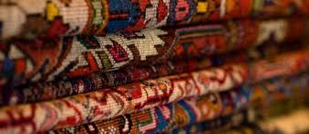 Unter der gemeinsamen bezeichnung hamadan sind annähernd 100 verschiedene teppicharten in dieser region erhältlich. Die Verschiedenen Persischen Teppicharten Neuigkeiten