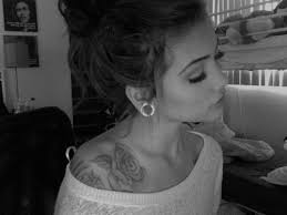 Neli Rch Rose Tattoos Tumblr Tattoos Rose Shoulder Tattoo