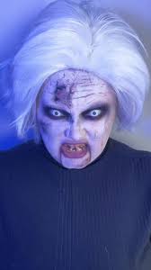 Beware the Stare: Mary Shaw Doll Makeup Tutorial