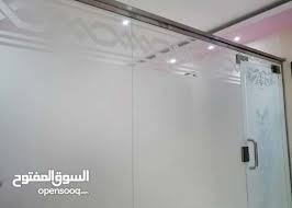حائط زجاجي نقشه جميله 139021552 السوق المفتوح
