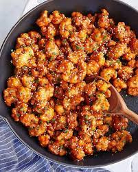 Our Favorite Vegetable Is Pretty Darn Versatile Case In Point Korean Style Popcorn Cauliflower Which Is Lightly Fried And Health Dinner Recipes Recipes Food