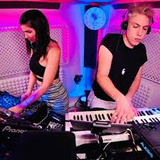 It allows you to make beats and mashups of youtube videos. Human Music Records Techno Live Set Berlin Studio Dj Mix By 11 Unicorns