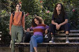 Selon chaque entité citée,vous savez. Trinkets Critique De La Nouvelle Serie Pour Ados De Netflix