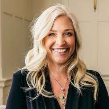 Ann Donnelly's Instagram, Twitter & Facebook