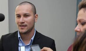 A Dennis Alas lo están suplantando con una cuenta falsa de Twitter