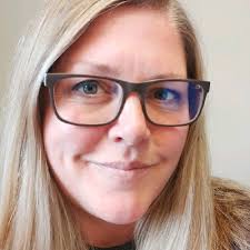 Nothing like the day you pick up your first brand new rig. New owner  operator picking up his T680 running smooth as butter 🧈 Thank you Reza  Kavianni for the opportunity! |