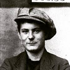 Nan Shepherd and her friends *Friday 21 November, 2:30–3:30 p.m., Central  Lending Library, Aberdeen. Free, register at the link below.* In recent  years, Nan Shepherd has often been imagined as a