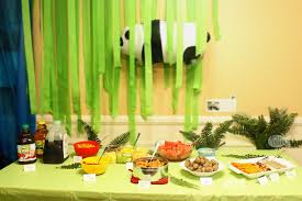 Get your kids photos with our friendly animals. How To Throw A Zoo Party At Home Zoo Birthday Party Idea For Kids