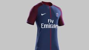Maillot de foot paris saint germain psg. Nouveau Maillot Du Psg Les Supporters Mecontents Sur Twitter Cnews