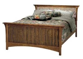 A Classic Spindle Bed Inspired By Frank Lloyd Wright And Made By One Of America S Oldest And Best Furniture Manufactures Cal King Bedding Condo Furniture Bed