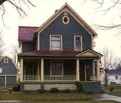 In the community my name is warlock_female if anyone wants it. Dark Body Light Trim Victorian Homes Exterior Best Exterior House Paint House Paint Exterior