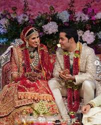 Nos coups de coeur sur les routes de france. First Photos Videos Of Dulha Dulhan From The Ambani Wedding Are Here They Look Drop Dead Gorgeous Girlstyle India