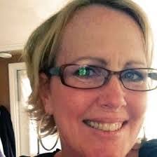 Lori Mauer's Instagram, Twitter & Facebook