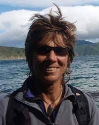 Leslie Appling's Instagram, Twitter & Facebook