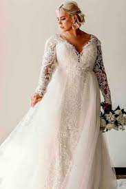 Plus Size Wedding Dresses For The Most Beautiful And Curvy Brides Plus Size Wedding Dresses With Sleeves Plus Wedding Dresses Trendy Wedding Dresses