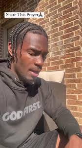 Darrell Gill's Instagram, Twitter & Facebook