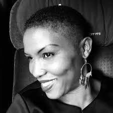 Yvette Petersen's Instagram, Twitter & Facebook