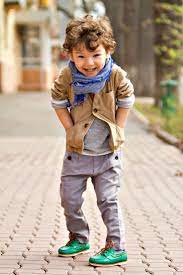 Casual Kids Haircuts Boy With Curly Hair Ideas Images And Pictures Hairins Com Stylish Kids Kids Outfits Kids Fashion