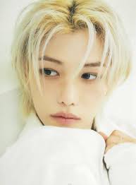 Smell like a CEO in Valentino 🩷💜❤️