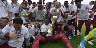 El primer tiempo inició con el tolima saliendo a buscar el partido, mientras que millonarios se veía sorprendido con la presión que hacía el conjunto ibaguereño. Yvmzqblzm0fr7m