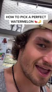 How to pick the ✨perfect✨ watermelon 😍🍉 #learnontiktok #fyp #food (via:  @Jackson Michie )