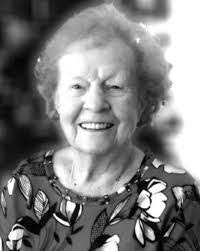 Fern Fox's Instagram, Twitter & Facebook