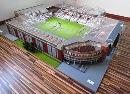 Was wäre, wenn am millerntor nicht mehr gekickt würde? Modell Des Millerntor Stadions Mit Kita Piraten Nest Zuhause In St Pauli Pestalozzi Kitas In Hamburg Stark Ins Leben