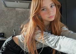 I would love to date you even make you my girlfriend you are very beautiful