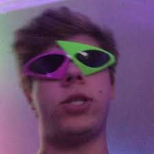 Emily Malk (@MalkEmily)