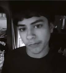 Let’s boots his confidence (he be finer than Dylan himself)  @otisflippingdeleon