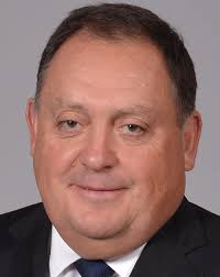 Armando Garza's Instagram, Twitter & Facebook