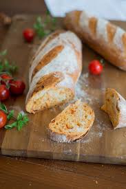 Baguette Mit Tomaten Rezept Franzosisch Kochen Rezept Rezepte Franzosisch Kochen Lebensmittel Essen