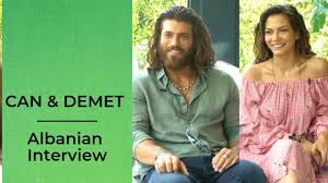 Demet was born on 26 february 1992 as the youngest of 3 children of her parents. Can Yaman And Demet Ozdemir Albanian Interview Erkenci Kus English 2019 Youtube