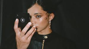 Tanyzn Crawford Is Ready For Her Close Up| ELLE