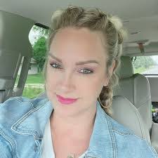 Cindy Maul's Instagram, Twitter & Facebook