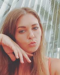 Kerry Dove (@kerrydove) • Instagram photos and videos