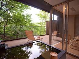 都内から約一時間 恋人と二人っきりで過ごせる 客室露天風呂付きの旅館6選 1 2 東京カレンダー リゾート建築 庭 デザイン 和モダン 客室露天風呂