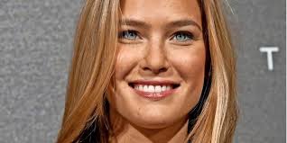 Und wir haben hier eine viele größere bandbreite an typen. Topmodel Bar Refaeli Moderiert Esc In Israel