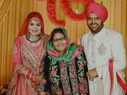 Kapil sharma and wife ginni chatrath introduced their first born anayra in a post on social media. Is Kapil Sharma S Wife Ginni Chatrath Pregnant Kapil Sharma Mother Shifted To Mumbai Filmibeat